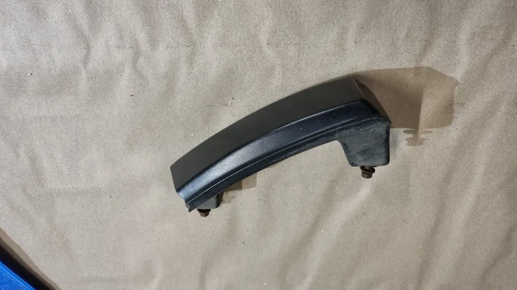 Seitenstreifen Stoßstange vorne (Rechts)