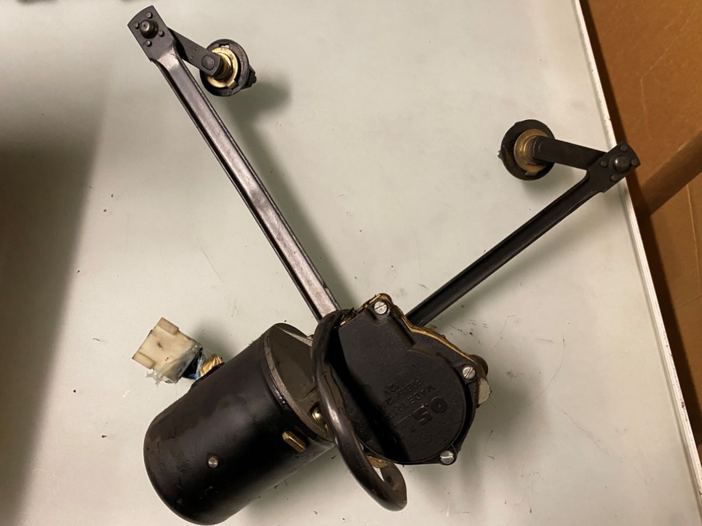 Moteur d'essuie-glace & Liaison d'essuie-glace Assy 