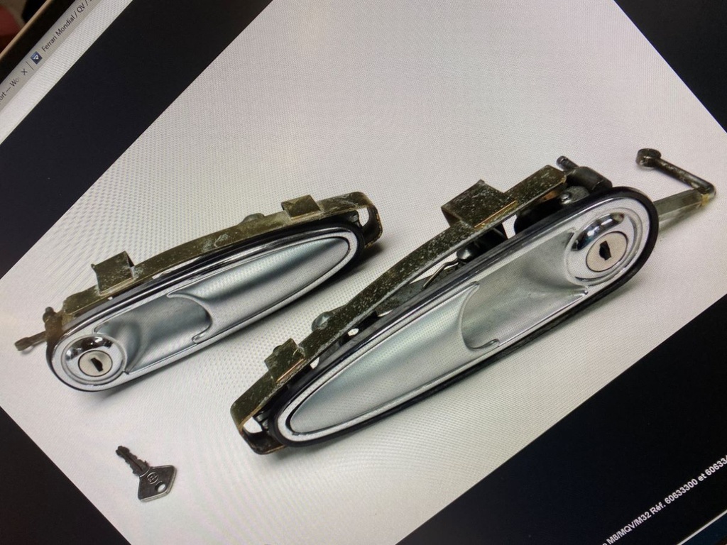 Poignée de porte extérieure RH Assy - LH Assy 