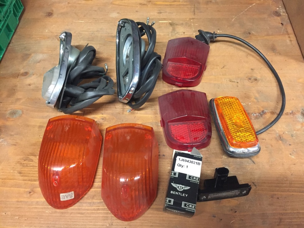 Clignotants arrières et catadioptres