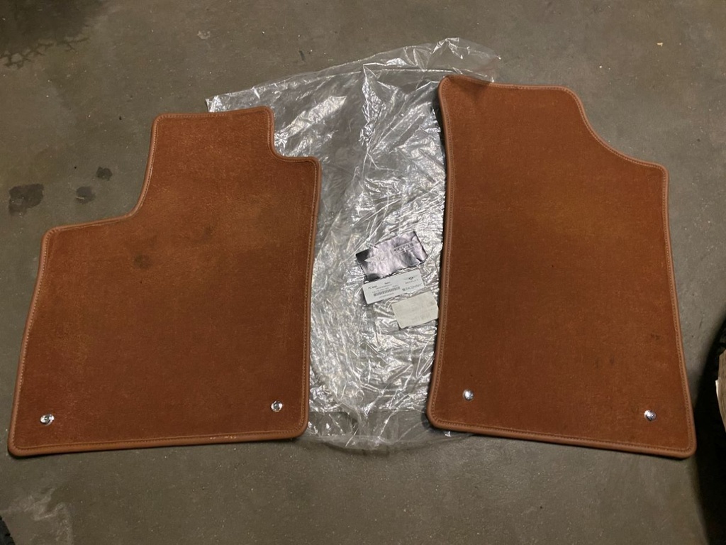 SET TAPIS DE PIED BOURBON