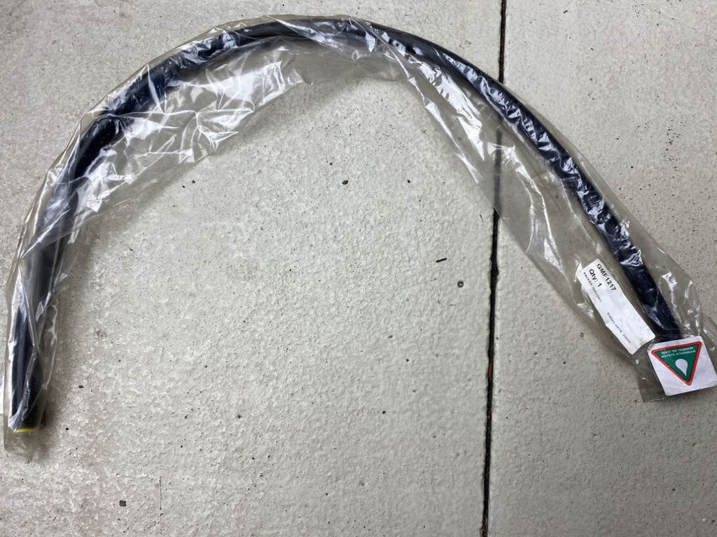 Tuyaux de retour de la sphère de l'accumulateur de frein arrière 