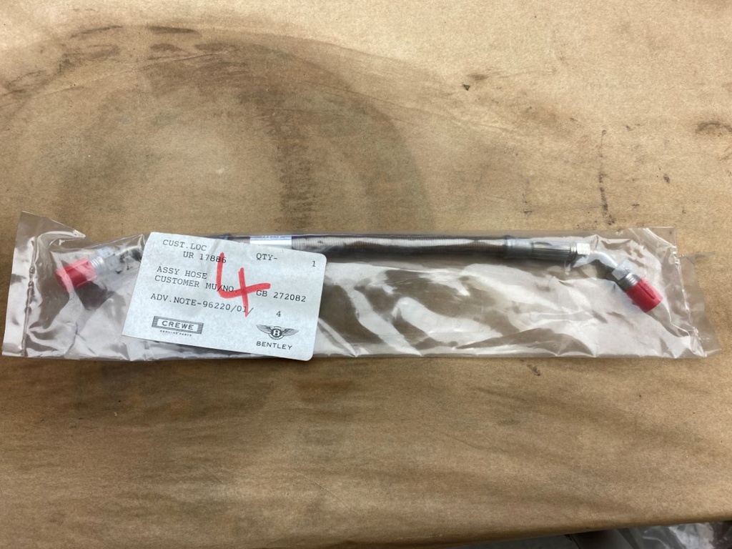 Tuyaux de frein (sous le plancher du conducteur) 