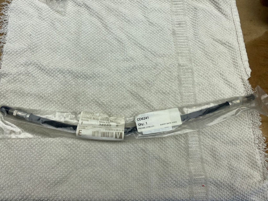 Flexible en caoutchouc avant (un tuyau par roue) 