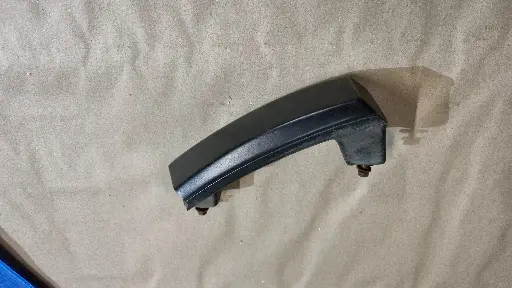 Front bumper side panel (Right)