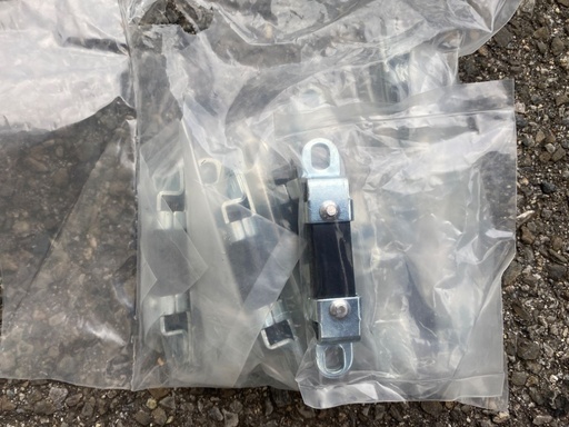 Support d'échappement de sangle (type rivet s/acier) 