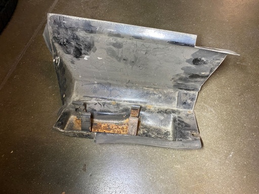 Panneau de protection avant réservoir d'eau 