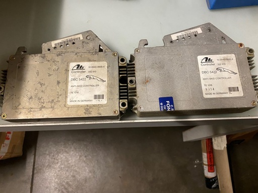 2x UNITÉ DE COMMANDE/MODULE ABS