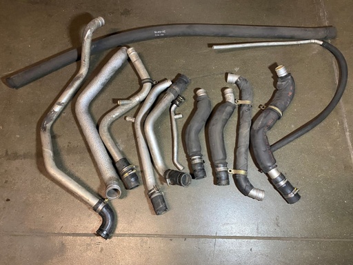 Lot de tuyaux d'eau métalique & Tube carburant 