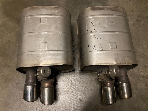  Silencieux d'échappement arrière droit & gauche 