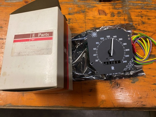 Compteur de vitesse, et émetteurs 4-en1 et Panneau d'information du conducteur COMPTEUR DE VITESSE 240KPH