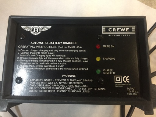 Chargeur de batteries 12V 3.5A