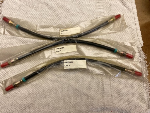 Tuyau d'étrier avant (2 PAR ROUE)